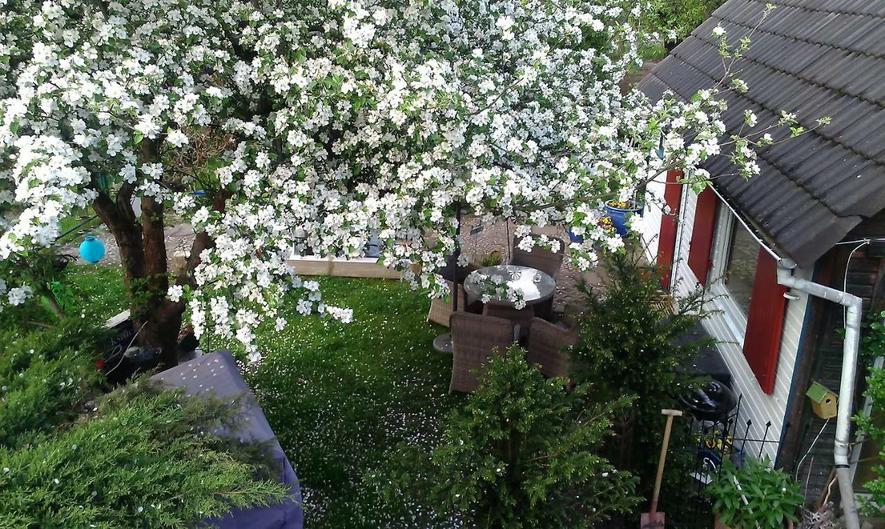 別荘 Das Kleine Ferienhaus ベルリン